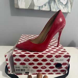 This is the price for the heel and clutch together